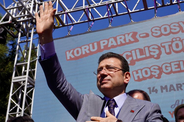 “BU KARDEŞİNİZ, SİZLERİN ONAYIYLA CUMHURBAŞKANLIĞI YOLUNA ÇIKMIŞTIR”