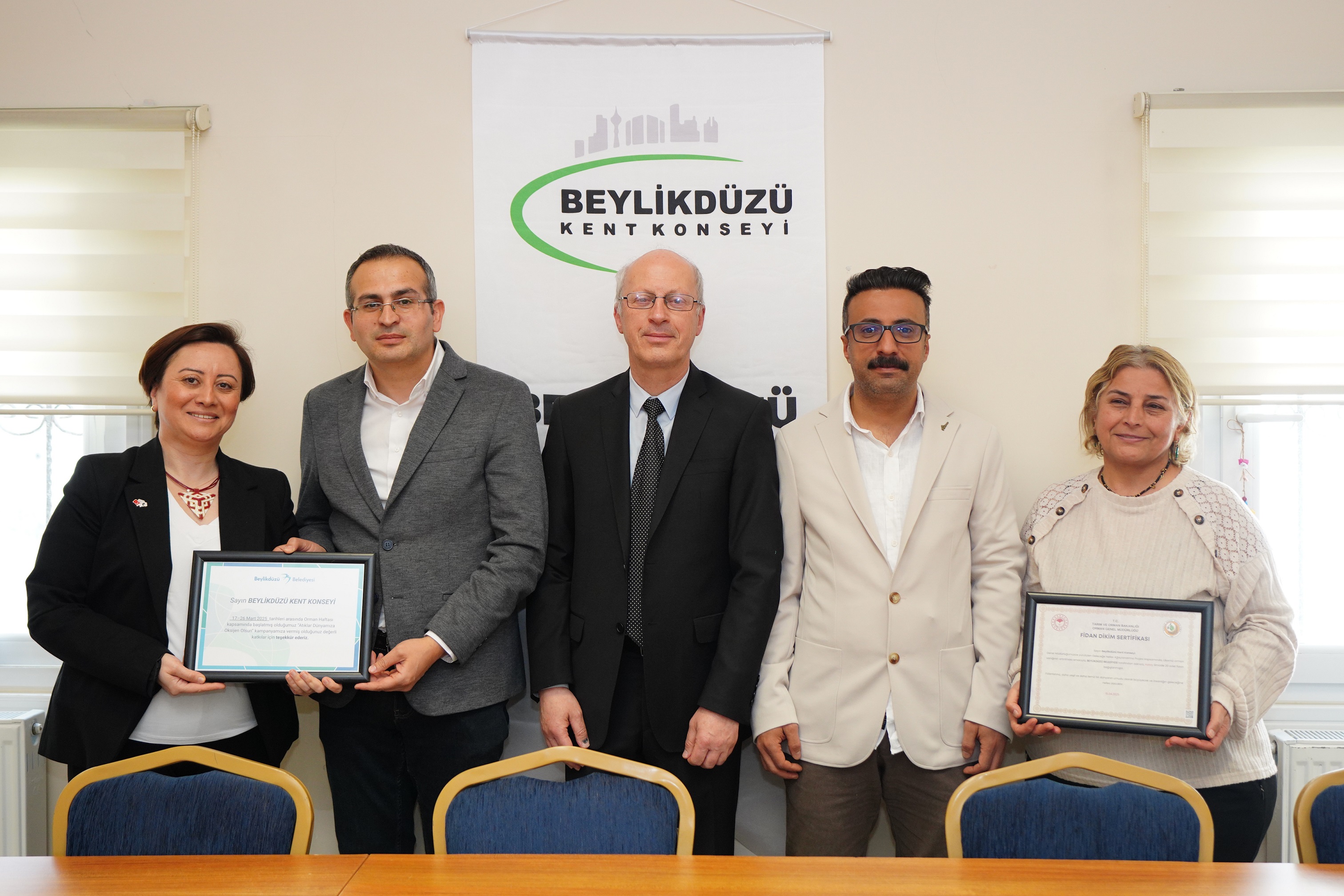 BEYLİKDÜZÜ’NDEKİ ATIKLAR HATAY’A NEFES OLDU