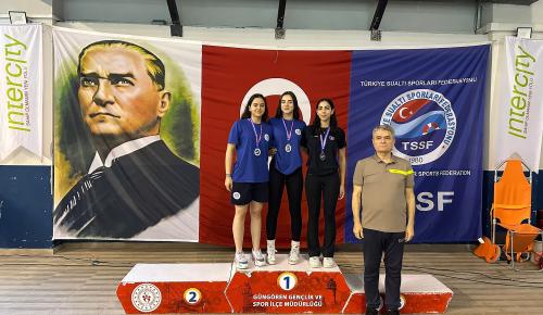 BEYLİKDÜZÜ’NDEN 3 TÜRKİYE ŞAMPİYONU
