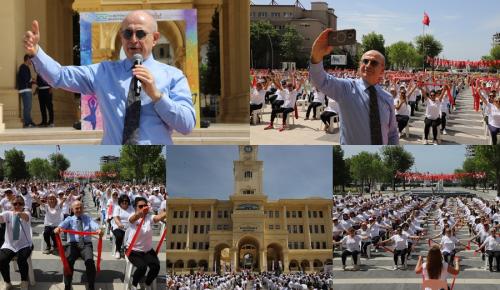 BÜYÜKÇEKMECE’DE DÜNYA PİLATES GÜNÜ RENKLİ GÖRÜNTÜLERE SAHNE OLDU