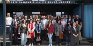 TEMİZ BEYLİKDÜZÜ İÇİN BELEDİYE GÖNÜLLÜLERLE EL ELE