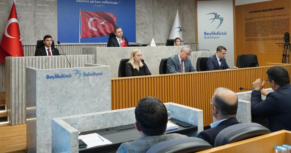 BEYLİKDÜZÜ BELEDİYESİ HAZİRAN AYI MECLİS TOPLANTISI GERÇEKLEŞTİ