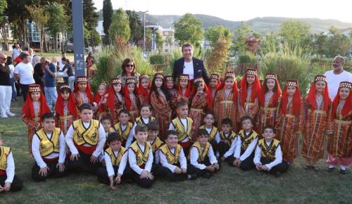 HALK OYUNLARI GÖSTERİSİ BÜYÜK BEĞENİ TOPLADI