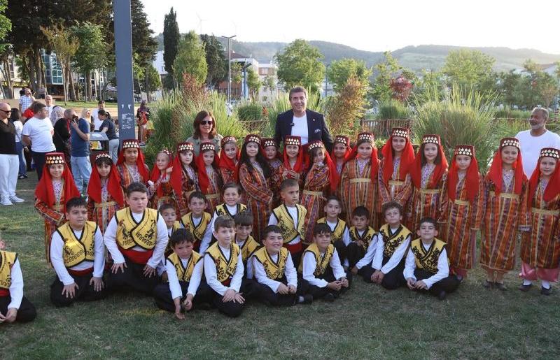 HALK OYUNLARI GÖSTERİSİ BÜYÜK BEĞENİ TOPLADI