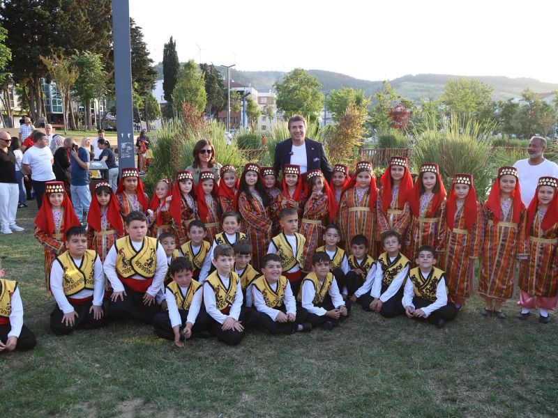HALK OYUNLARI GÖSTERİSİ BÜYÜK BEĞENİ TOPLADI