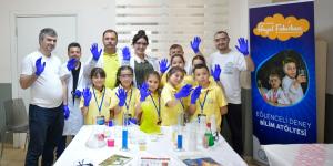 MİNİK YÜREKLER BABALARIYLA SANAT VE BİLİMLE BULUŞTU