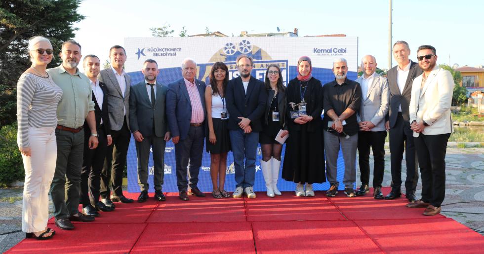 GENÇ SİNEMACILAR KÜÇÜKÇEKMECE’DE ÖDÜLLENDİRİLDİ