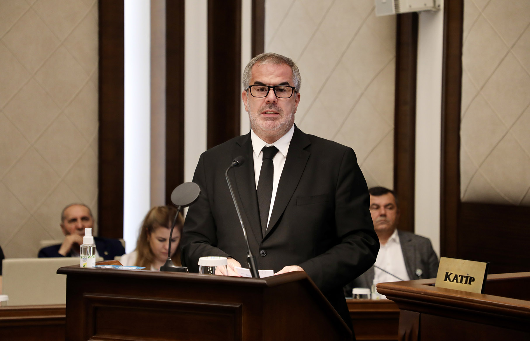 ERDOĞAN’DAN AK PARTİ İLÇE BAŞKANI YUSUF’A SERT TEPKİ