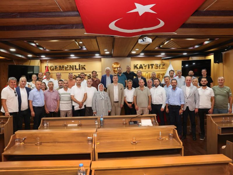 BAŞKAN ERHAN GÜZEL, MAHALLE MUHTARLARIYLA BİR ARAYA GELDİ