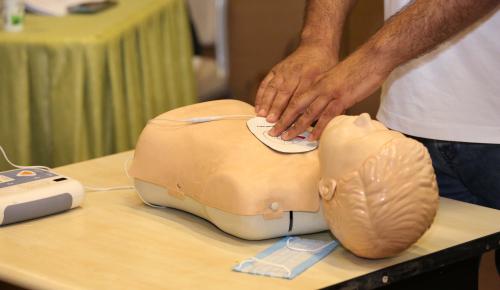 KÜÇÜKÇEKMECE’DE PERSONELE İLK YARDIM EĞİTİMİ