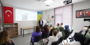 BEYLİKDÜZÜ BELEDİYESİ’NDEN EBEVYNLERE KENTSEL DÖNÜŞÜM SEMİNERİ