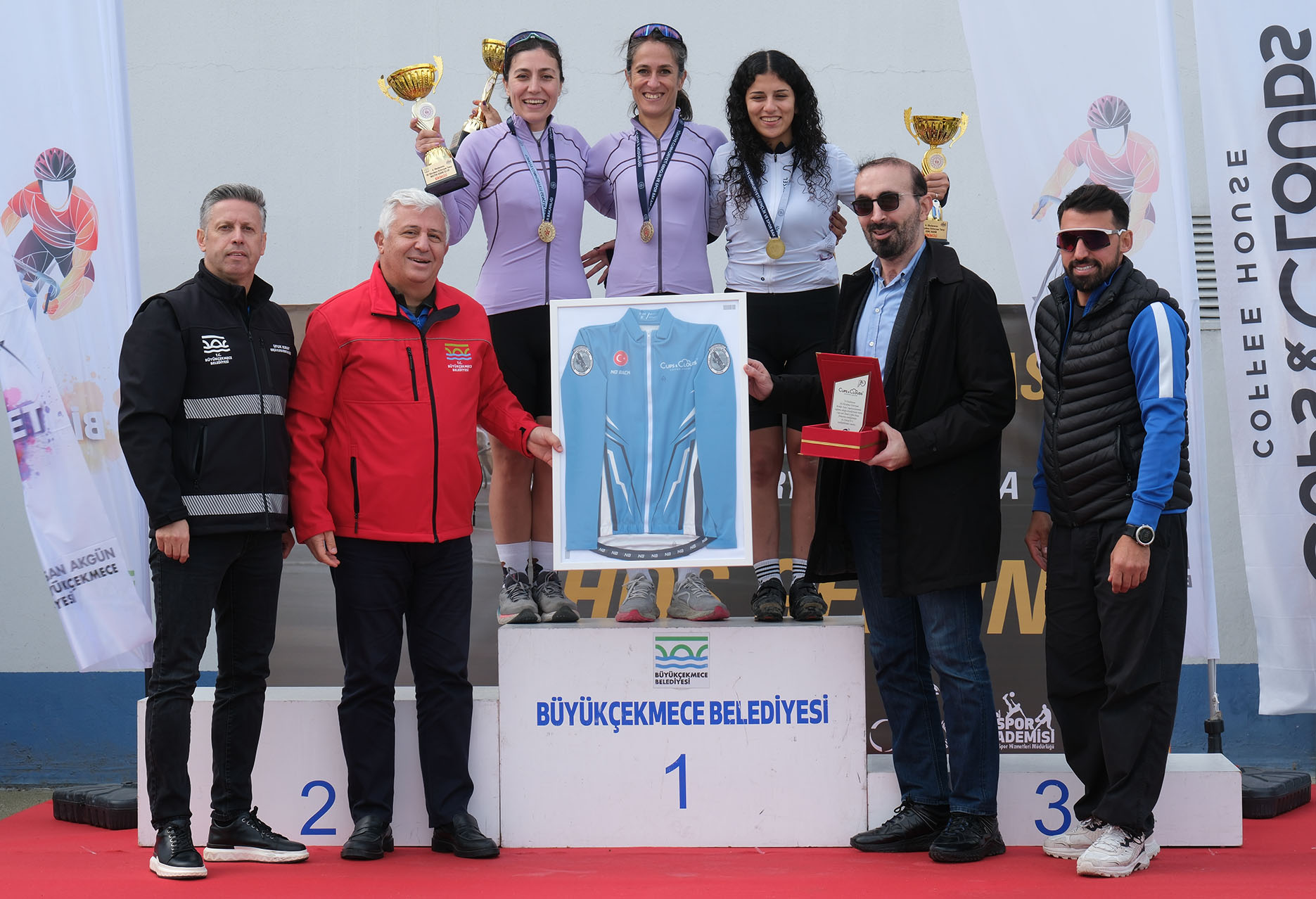 6. ULUSLARARASI ALİ HÜRYILMAZ BİSİKLET YARIŞI’NDA SPORCULAR NEFESLERİ KESTİ