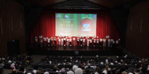 BÜYÜKÇEKMECELİ ÇOCUKLAR, ÇOCUK HAKLARI GÜNÜNDE TİYATRODA BULUŞTU