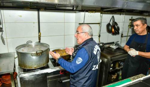 ESENYURT’TA HİJYEN ALARMI: SAĞLIKSIZ KOŞULLARDA ÜRETİM YAPAN RESTORANA EN ÜST SINIRDAN CEZA!