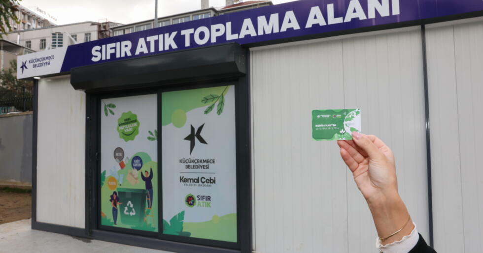KÜÇÜKÇEKMECE BELEDİYESİ BİR YILDA 4 MİLYON KG ATIK TOPLADI