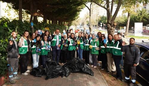 BEYLİKDÜZÜ’NDE ÖĞRENCİLERDEN ÇEVRE BİLİNCİ İÇİN ÖRNEK DAVRANIŞ