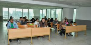 ESENYURT BELEDİYESİ ENGELLİ BİREYLER İÇİN ÜCRETSİZ E-KPSS EĞİTİMİ VERİYOR