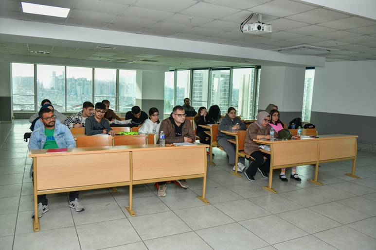 ESENYURT BELEDİYESİ ENGELLİ BİREYLER İÇİN ÜCRETSİZ E-KPSS EĞİTİMİ VERİYOR