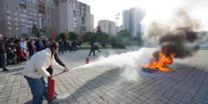 BEYLİKDÜZÜ BELEDİYESİ’NDEN ÇALIŞANLARINA YANGIN GÜVENLİK EĞİTİMİ