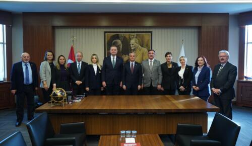 BEYLİKDÜZÜ VE YOMRA KARDEŞ BELEDİYE OLDU