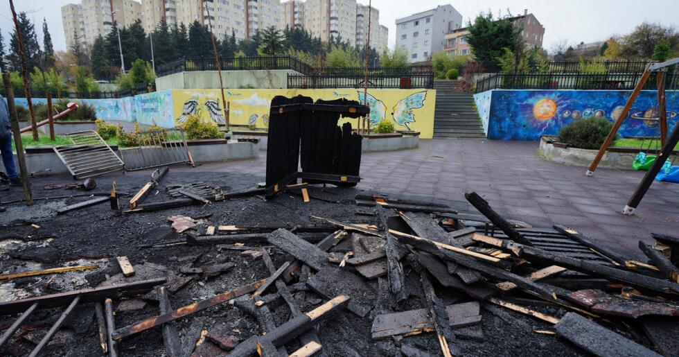 BEYLİKDÜZÜ’NDE PARK ALANLARINA YÖNELİK İKİ AYRI SALDIRI