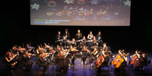 BÜYÜKÇEKMECE BELEDİYESİ GENÇLİK ORKESTRASI, YENİ YIL COŞKUSUNU SAHNEYE TAŞIDI