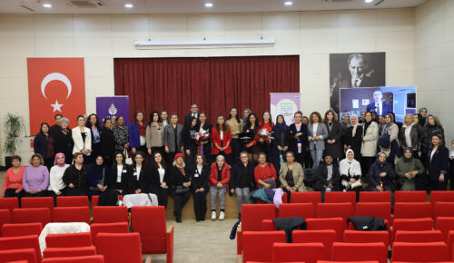 BÜYÜKÇEKMECE’DE KADINLAR, ŞİDDETE KARŞI BİR ARAYA GELDİ