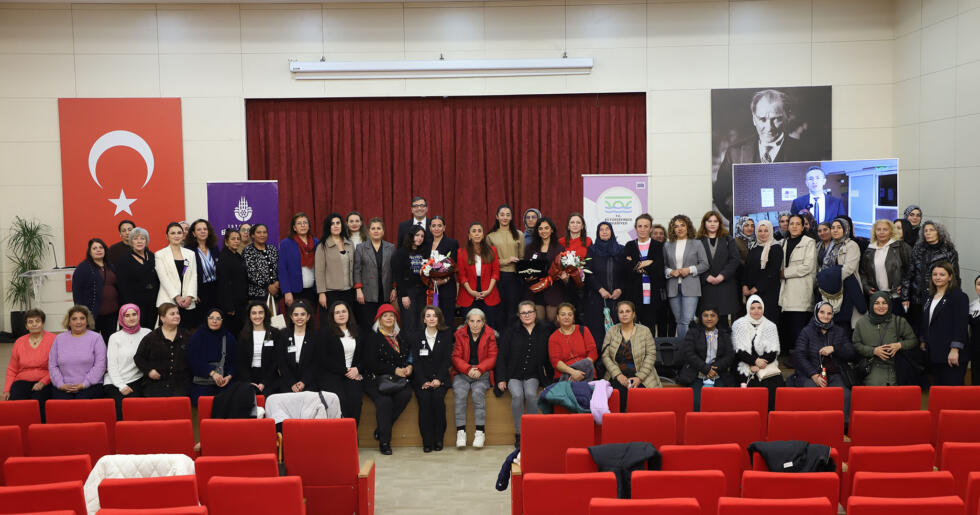 BÜYÜKÇEKMECE’DE KADINLAR, ŞİDDETE KARŞI BİR ARAYA GELDİ