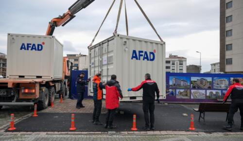 ESENYURT’TA AFETLERE KARŞI GÜÇLÜ ADIM: TOPLANMA ALANLARI 147’YE, KONTEYNER SAYISI 9’A YÜKSELDİ!