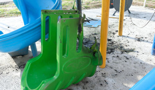 BÜYÜKÇEKMECE’DE ÇOCUK PARKINA ÇİRKİN SALDIRI GERÇEKLEŞTİ