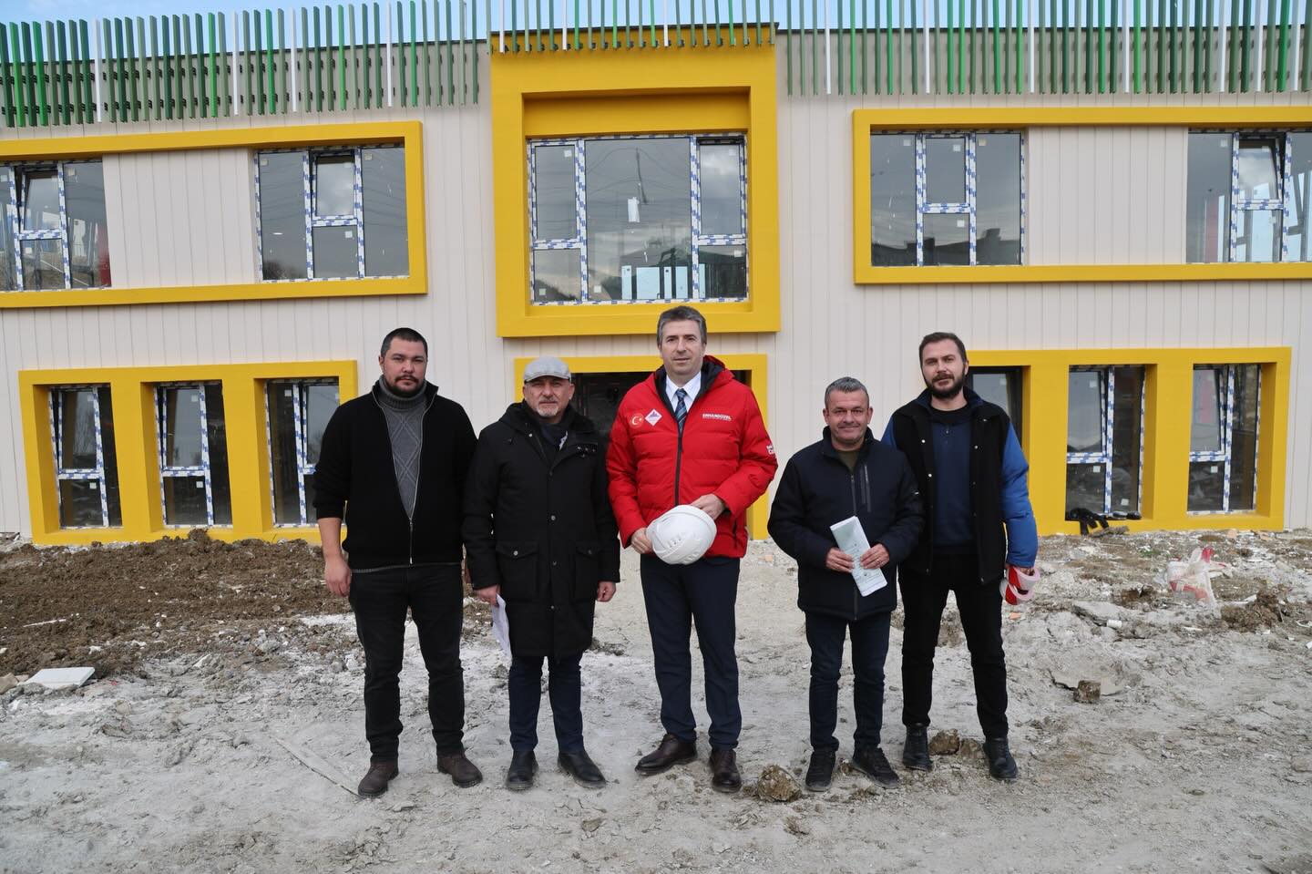 BAŞKAN ERHAN GÜZEL’DEN YUVAMIZ ÇATALCA ZÜBEYDE HANIM GÜNDÜZ BAKIM ÇOCUK EVİ’NE ZİYARET