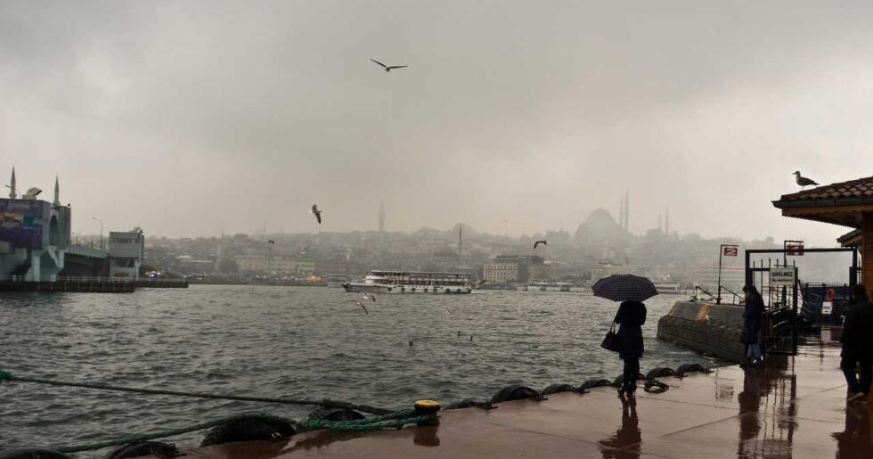 AKOM’DAN FIRTINA VE YAĞIŞ UYARISI