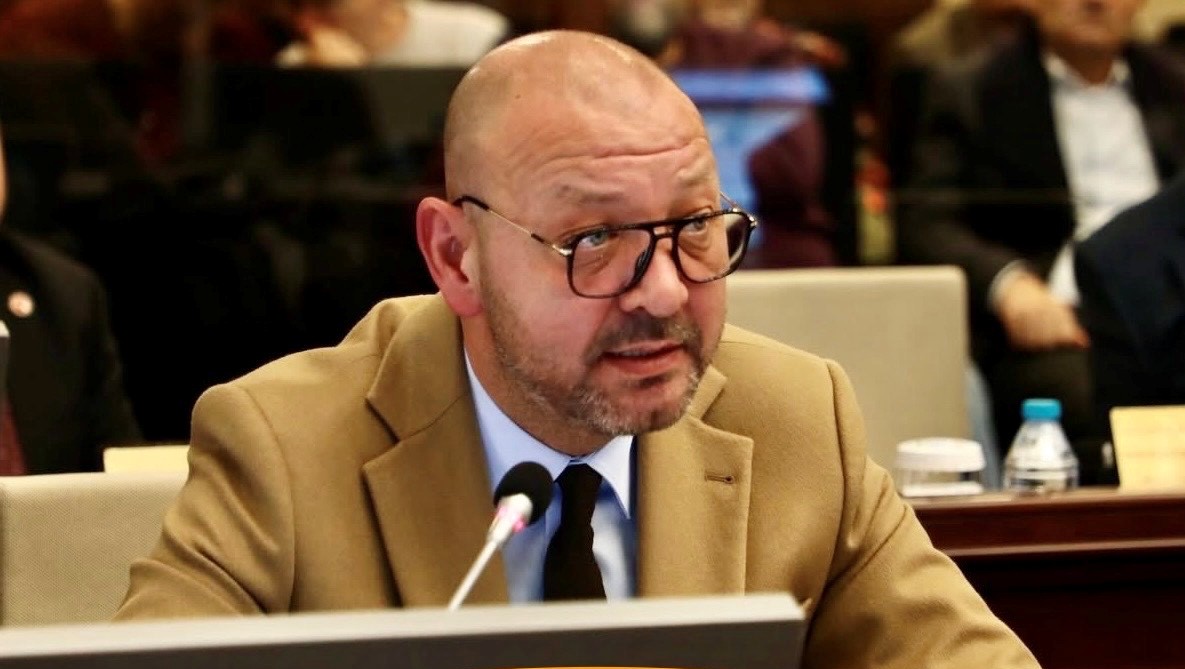 İSKENDER FINDIK:“AFAD YÖNETİMİNE DİKKAT ÇEKTİ”