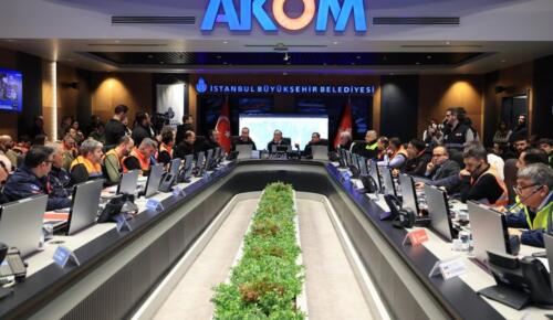 İBB BAŞKANVEKİLİ ASLAN SON DURUMU PAYLAŞTI -“KAR YAĞIŞI ARALIKLARLA SÜRECEK”