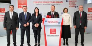 “2,3 MİLYAR TL DEĞERİNDE 523 ARAÇ VE İŞ MAKİNESİ HİBE ETTİK”