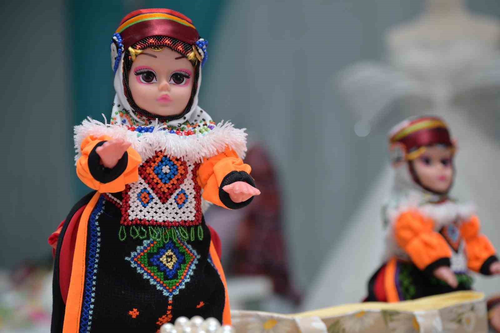 CUMHURİYET MEYDANI’NDA ÜRETEN KADINLARIN GÜCÜ