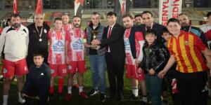 ESENYURT BELEDİYESİ MAHALLELER ARASI FUTBOL TURNUVASI’NIN KAZANANI DOSTLUK OLDU!