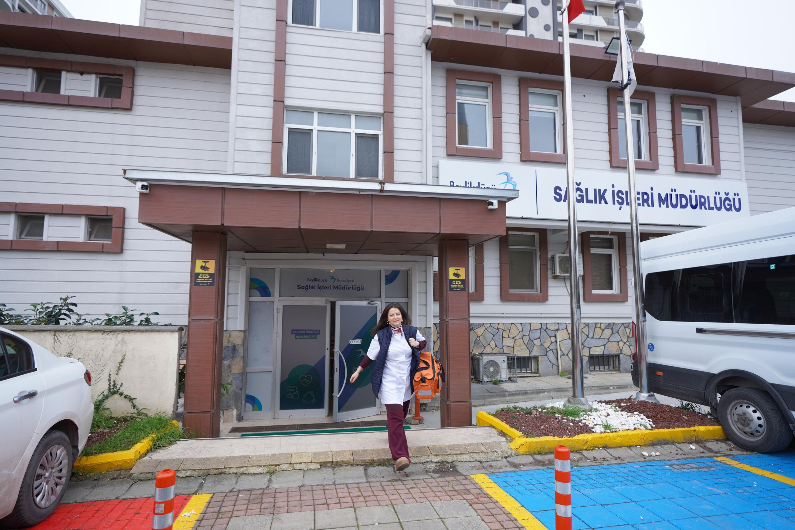 BEYLİKDÜZÜ BELEDİYESİ’NDEN EVDE SAĞLIK HİZMETİ