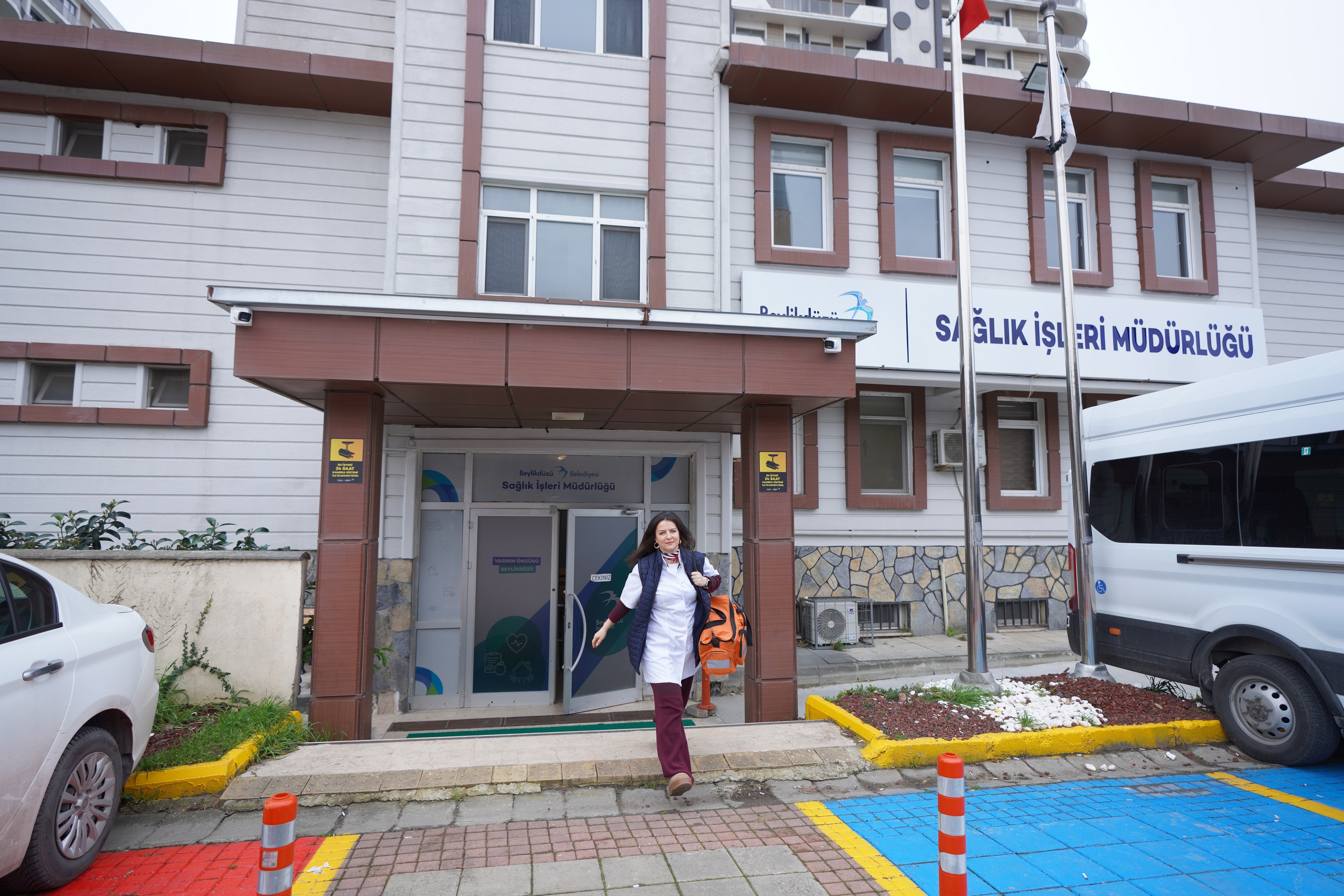 BEYLİKDÜZÜ BELEDİYESİ’NDEN EVDE SAĞLIK HİZMETİ