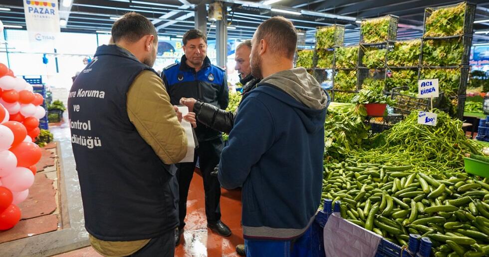 BEYLİKDÜZÜ’NDE PAZAR ATIKLARI GERİ DÖNÜŞÜME KAZANDIRILIYOR