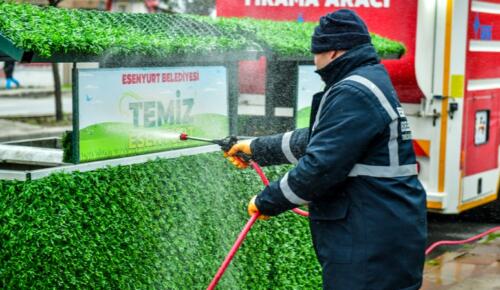 ESENYURT BELEDİYESİ RAMAZAN ÖNCESİ TEMİZLİK SEFERBERLİĞİ BAŞLATTI