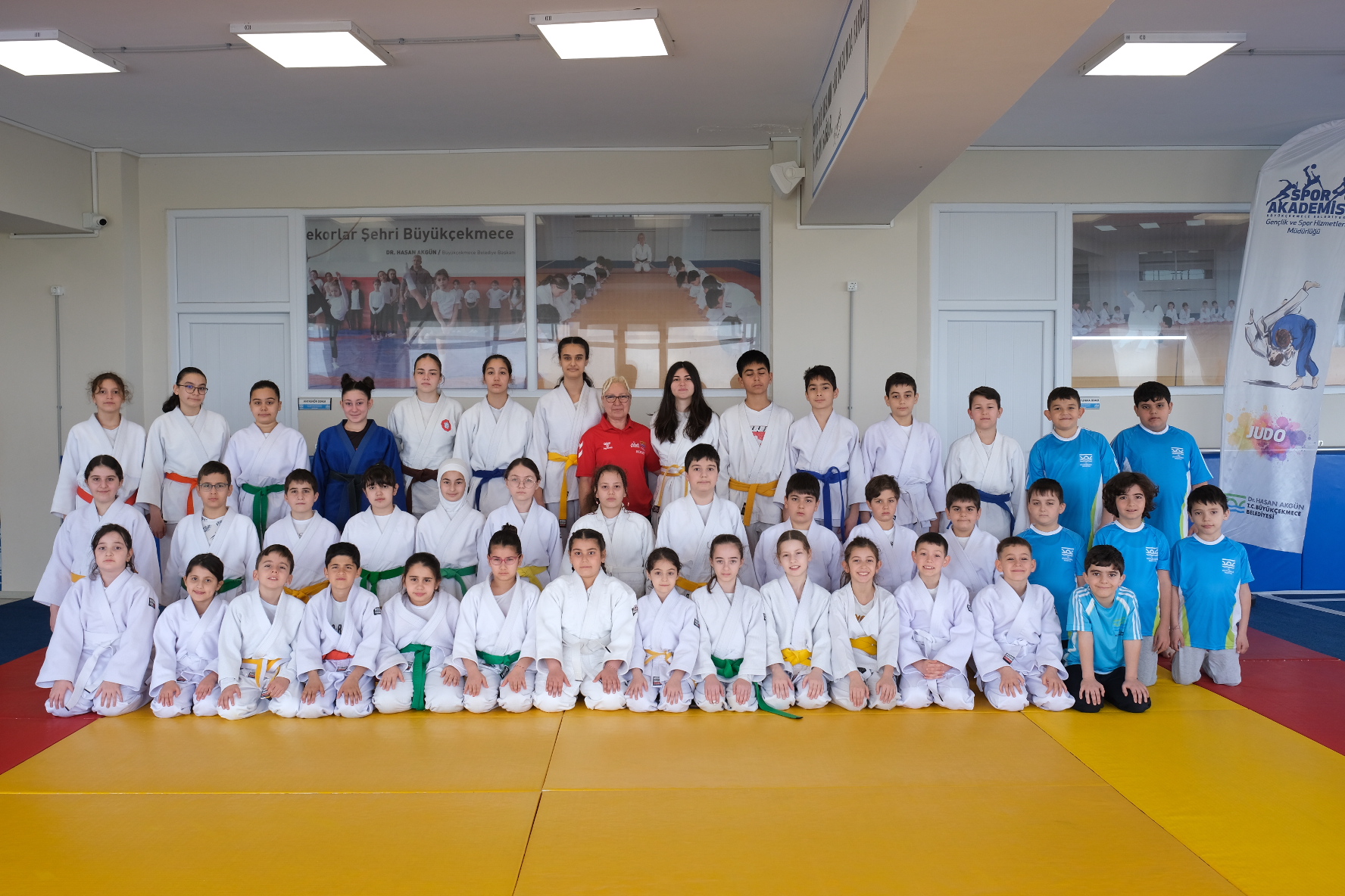 BÜYÜKÇEKMECELİ JUDOCULARIN KUŞAK SINAVI HEYECANI