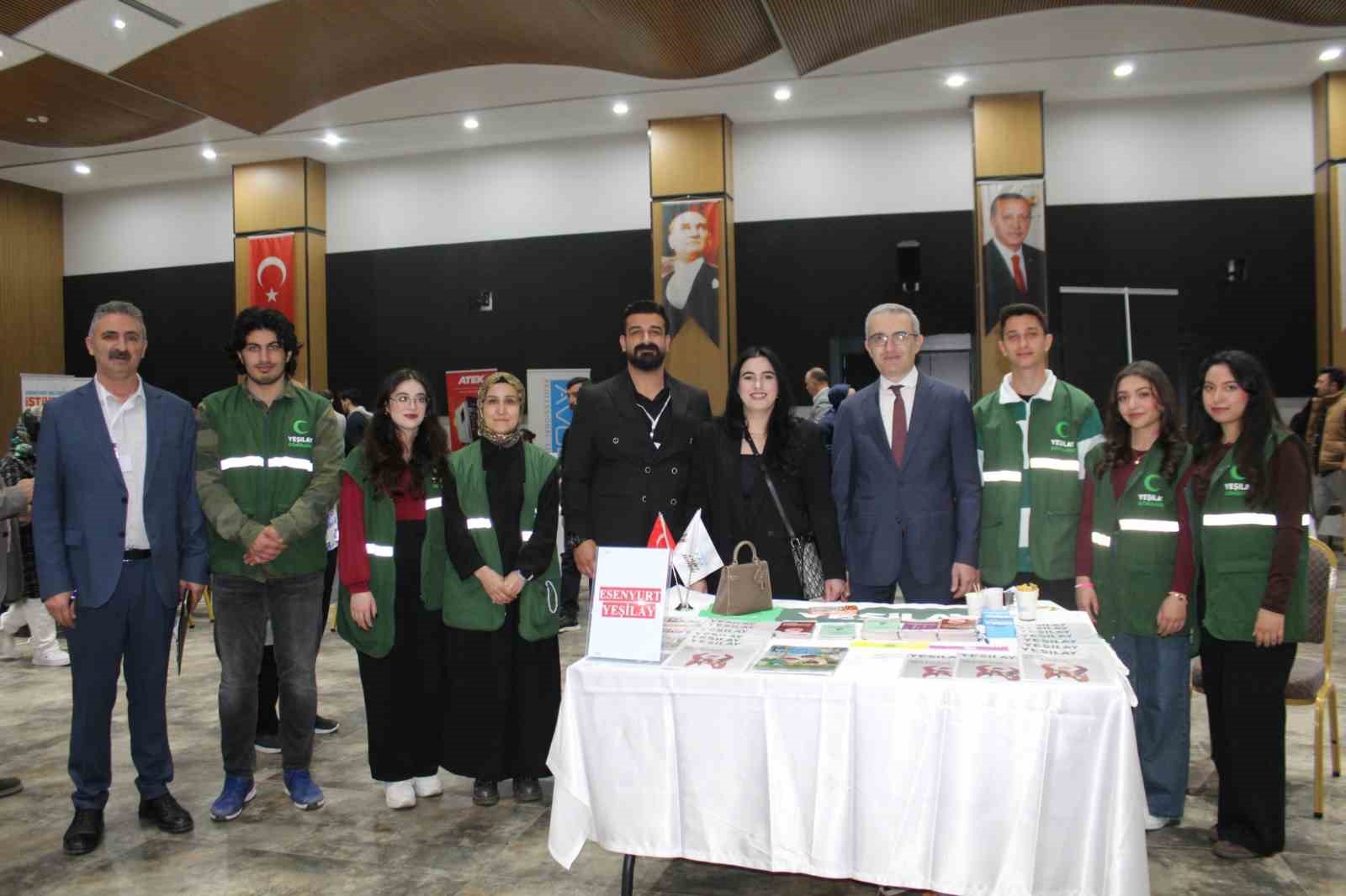 ESENYURT’TA İSTİHDAM SEFERBERLİĞİ: FİRMALAR VE VATANDAŞLAR AYNI ÇATIDA