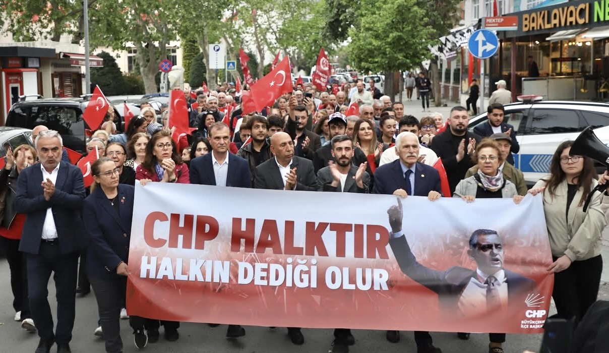 CHP’DEN BÜYÜKÇEKMECE’DE “BUTLAN” KARARINA TEPKİ YÜRÜYÜŞÜ