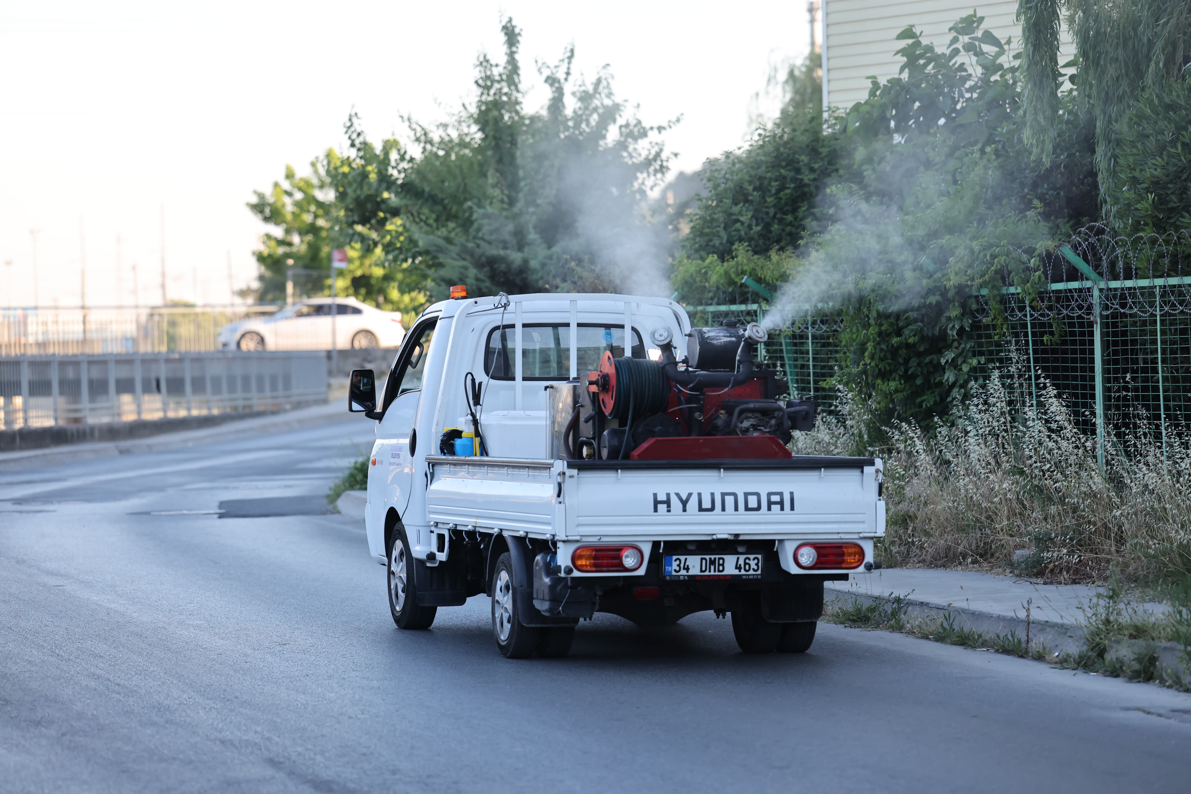 KÜÇÜKÇEKMECE’DE SAĞLIKLI BİR YAZ İÇİN İLAÇLAMA SEFERBERLİĞİ