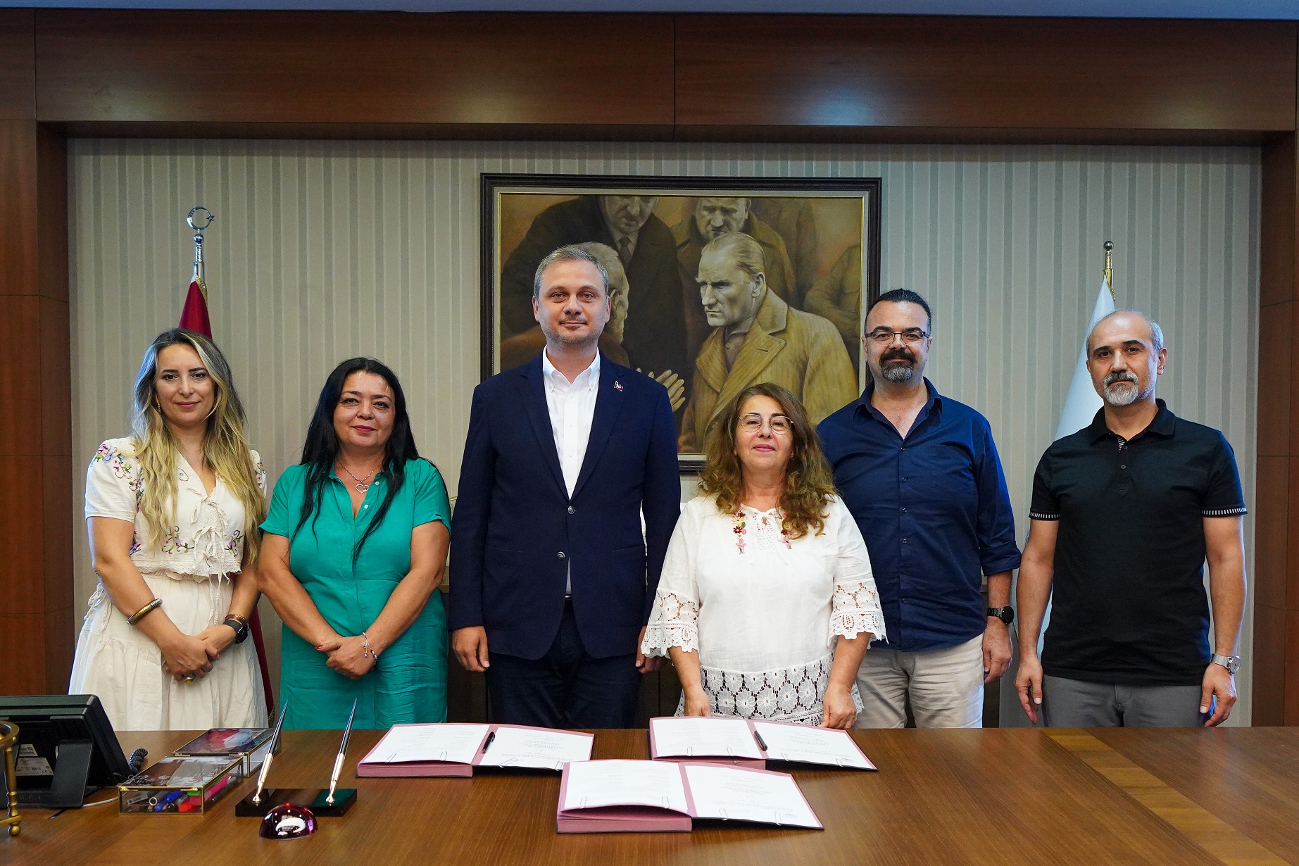BEYLİKDÜZÜ BELEDİYESİ’NDE SOSYAL DENGE SÖZLEŞMESİ İMZALANDI