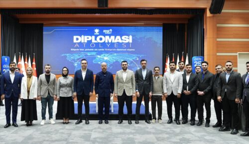 BİLAL ERDOĞAN: “İSLAM DÜNYASININ BİRLİKTE GÜÇLÜ OLMASINA ÖNCÜLÜK EDEBİLİRİZ”