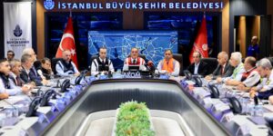 İSTANBUL’DA DERS ZİLİ ÇALDI