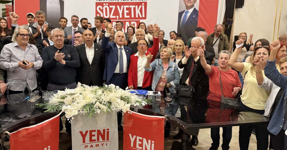 YENİ PARTİ’DE KONGRE HEYECANI!-BÜYÜKÇEKMECE’DE ÖN SEÇİM YAPILDI… HALİS ÇİÇEKÇİ TEK ADAY