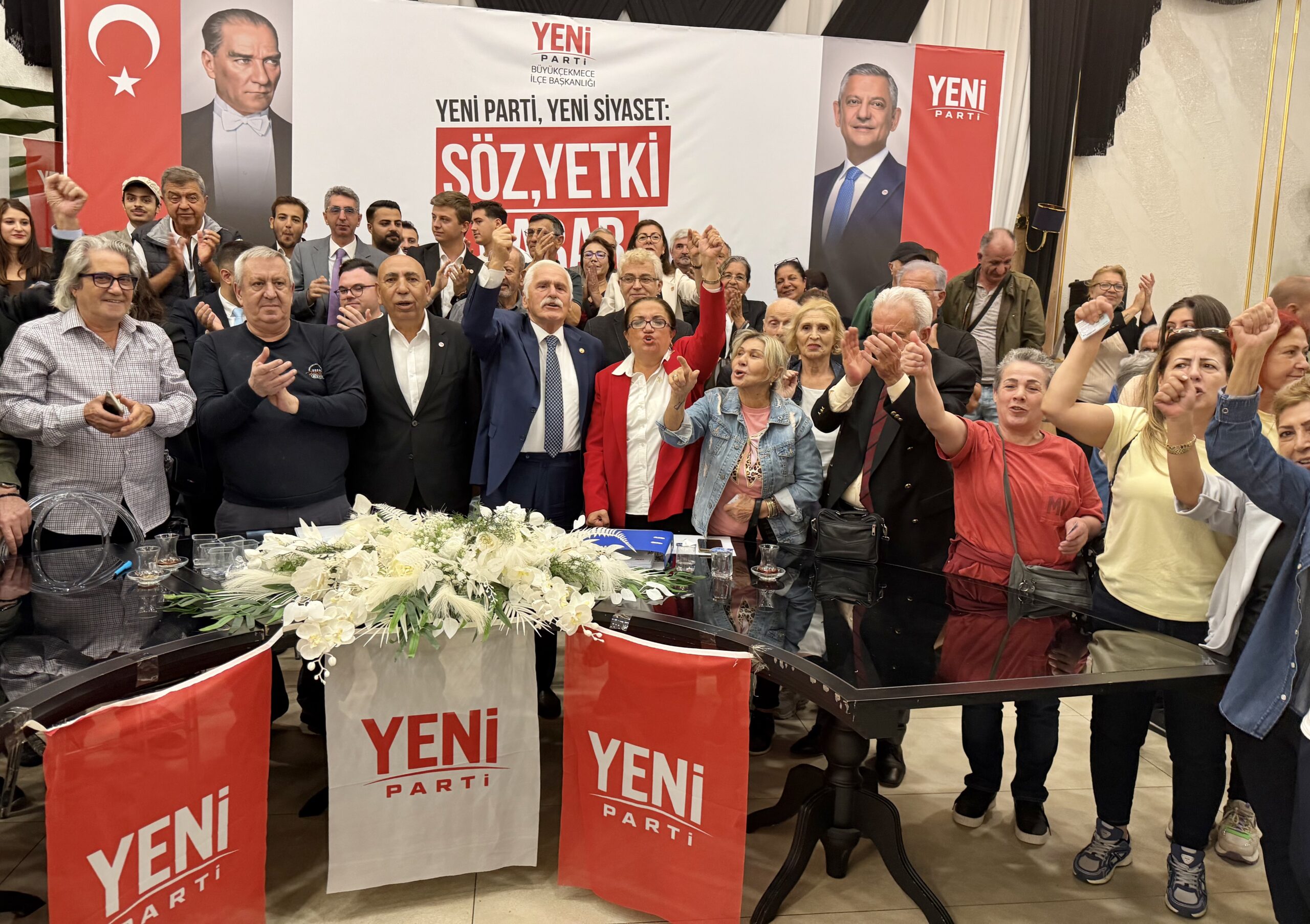 YENİ PARTİ’DE KONGRE HEYECANI!-BÜYÜKÇEKMECE’DE ÖN SEÇİM YAPILDI… HALİS ÇİÇEKÇİ TEK ADAY